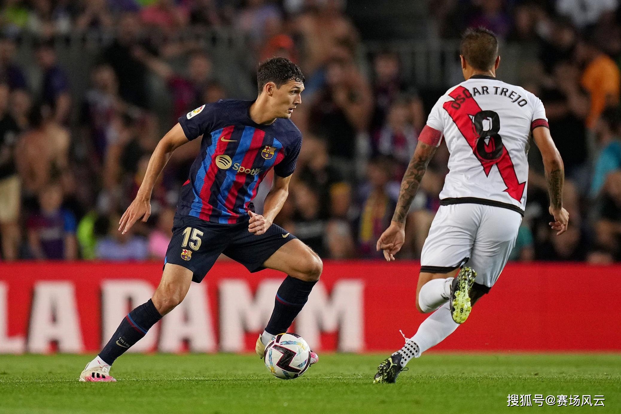 莱万多夫斯基爆冷击败SKT，大胜引爆全场！